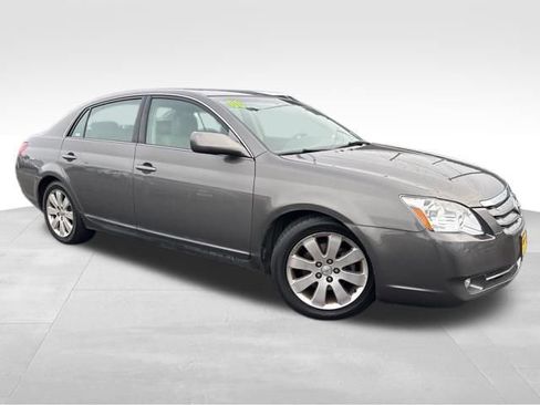 Used 2006 Toyota Avalon XL image 1