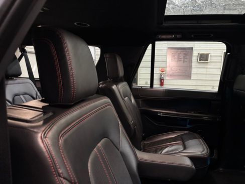 Used 2022 Ford Expedition Max Limited image 35