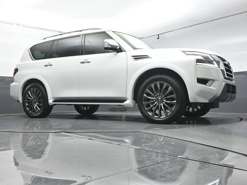 Used 2023 Nissan Armada Platinum w/ Captain's Chairs Package AWD/4WD image 33