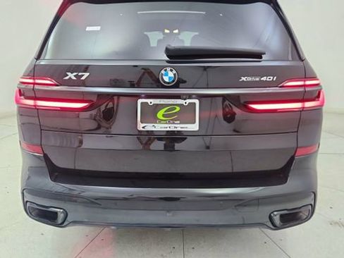 Used 2024 BMW X7 xDrive40i w/ M Sport Package image 12