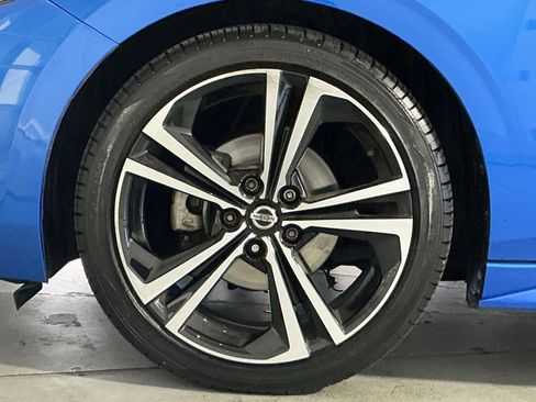 Used 2023 Nissan Sentra SR FWD image 13