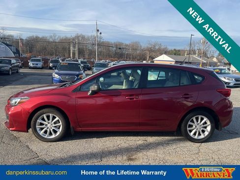 Used 2019 Subaru Impreza 2.0i image 2