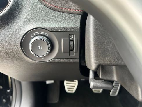 Used 2015 Chevrolet Camaro ZL1 RWD image 25