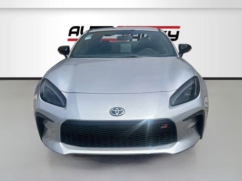 Used 2025 Toyota GR86 Premium RWD image 2