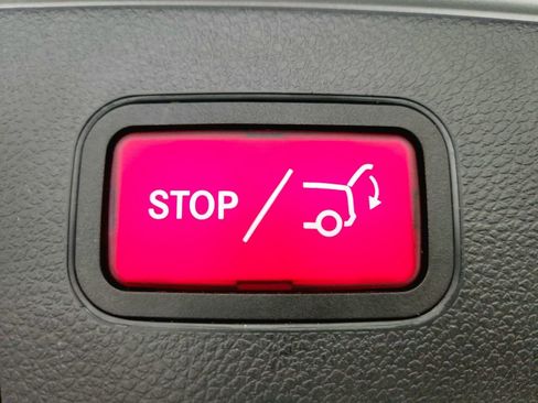 Used 2016 Mercedes-Benz GLC 300 4MATIC image 28