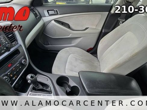 Used 2011 Kia Optima LX FWD image 34