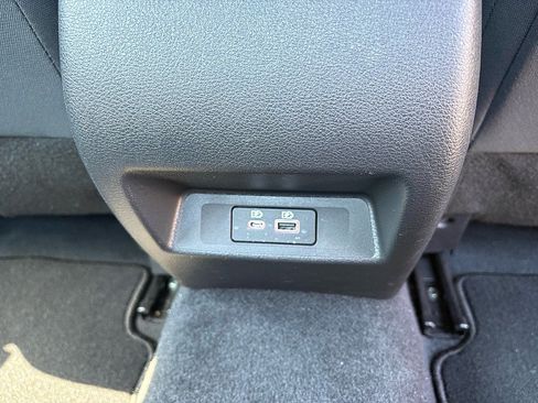 Used 2025 Nissan Altima 2.5 SV FWD image 15
