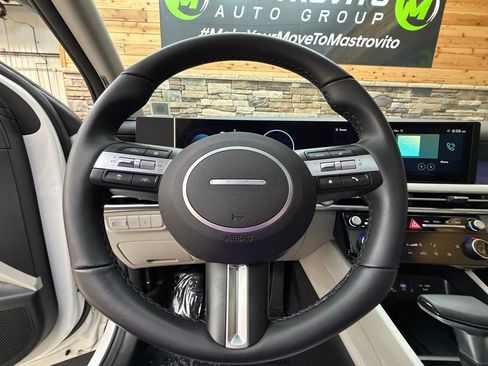 Used 2025 Hyundai Tucson SEL image 17