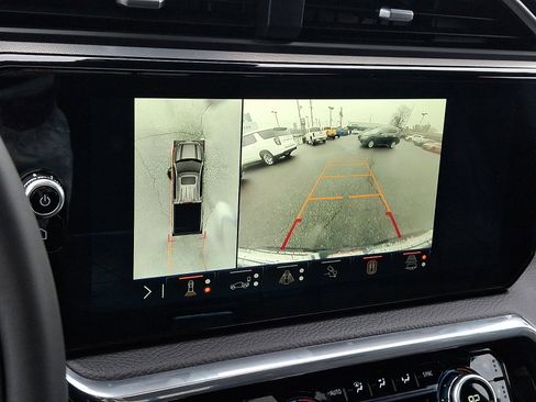 Used 2024 GMC Sierra 1500 Denali w/ Denali Reserve Package image 19