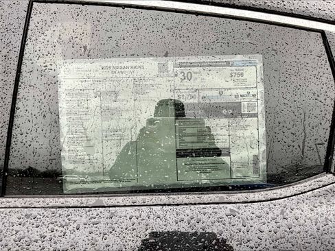 New 2025 Nissan Kicks SR w/ Illumination Package image 17