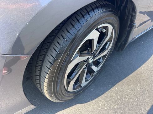 Used 2017 Honda Accord EX image 16