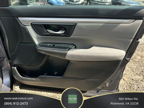 Used 2017 Honda CR-V LX image 16