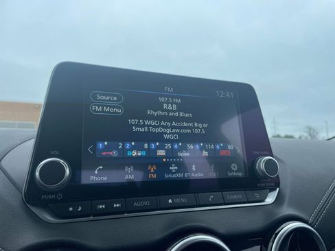 Used 2025 Nissan Sentra SV image 20