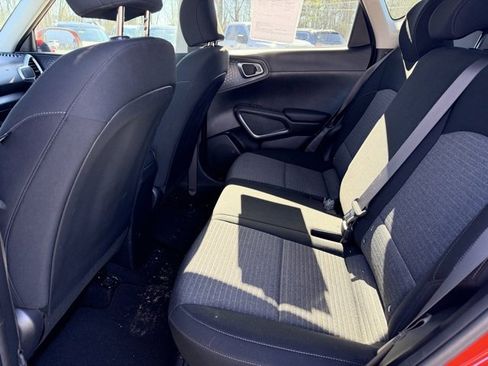 Used 2021 Kia Soul S image 8