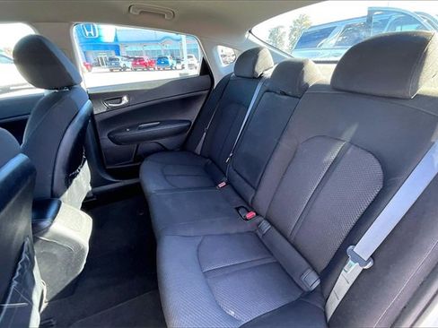 Used 2017 Kia Optima LX w/ Option Group 014 image 19