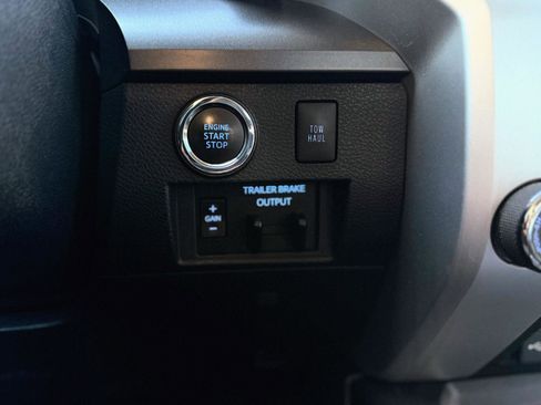 Used 2020 Toyota Tundra SR5 image 22