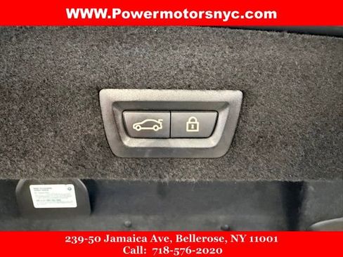 Used 2021 BMW 750i xDrive w/ Executive Package image 16