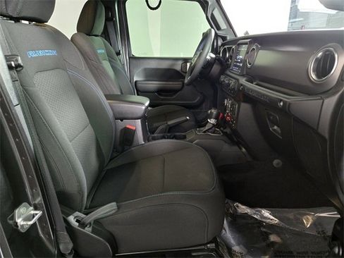 Used 2023 Jeep Wrangler Unlimited Rubicon 4xe image 21