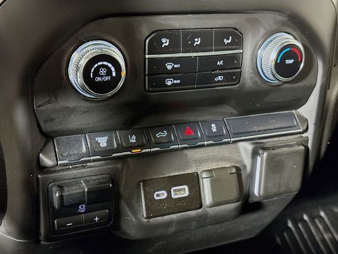 Used 2025 GMC Sierra 2500 Pro w/ Convenience Package AWD/4WD image 13