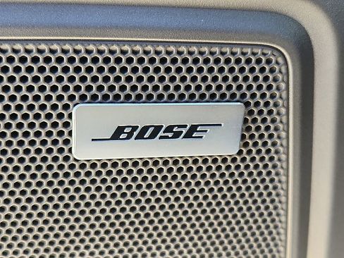 Used 2025 Porsche Macan image 24