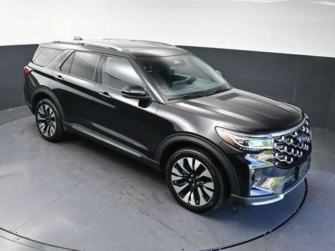 Used 2025 Ford Explorer Platinum w/ LUX Leather Package AWD/4WD image 27