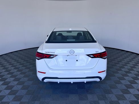 Used 2024 Nissan Sentra SV FWD image 4