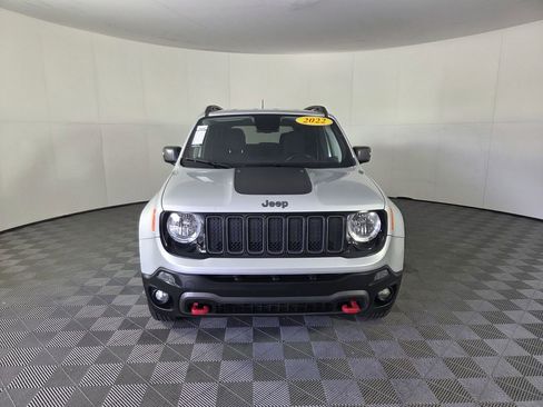 Used 2020 Jeep Renegade Trailhawk w/ UConnect 8.4 Nav Group AWD/4WD image 3