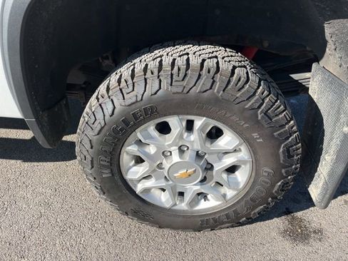 Used 2022 Chevrolet Silverado 3500 LT w/ Convenience Package AWD/4WD image 21
