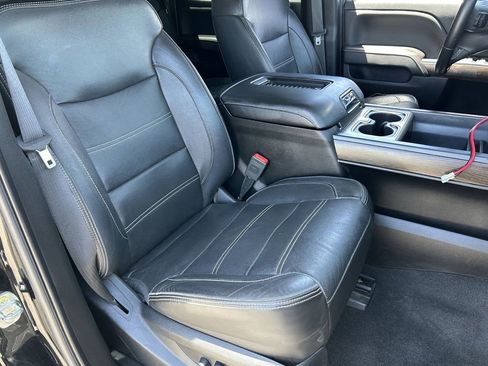 Used 2018 GMC Sierra 3500 Denali w/ Duramax Plus Package AWD/4WD image 10