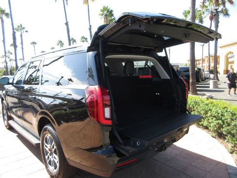 Certified 2025 Ford Expedition Max Active RWD image 25
