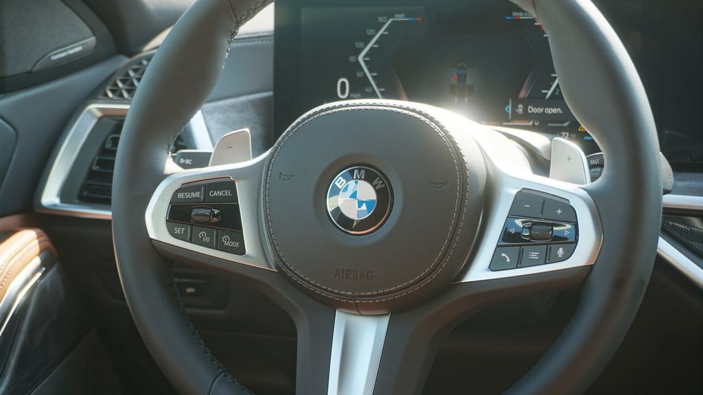 New 2027 BMW X6 xDrive40i AWD/4WD image 16