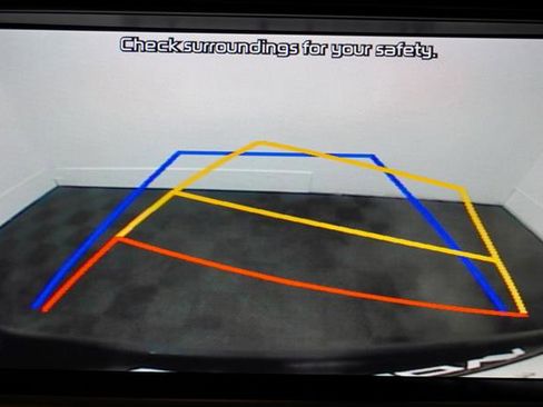 Used 2020 Kia Optima LX image 17