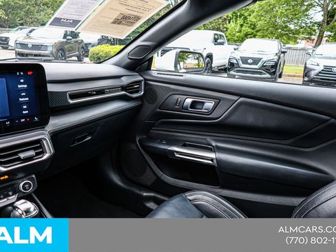 Used 2025 Ford Mustang Premium RWD image 36