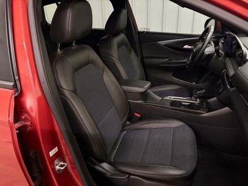 Used 2024 Buick Envista Preferred w/ Convenience I Package FWD image 25