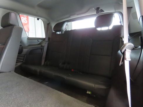 Used 2015 Chevrolet Tahoe LT w/ Luxury Package image 34