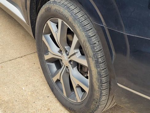 Used 2021 Hyundai Palisade Limited FWD image 6