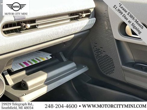 Certified 2025 MINI Cooper S image 32