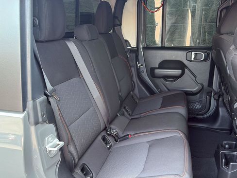 Used 2023 Jeep Gladiator Mojave w/ Cold Weather Group AWD/4WD image 28