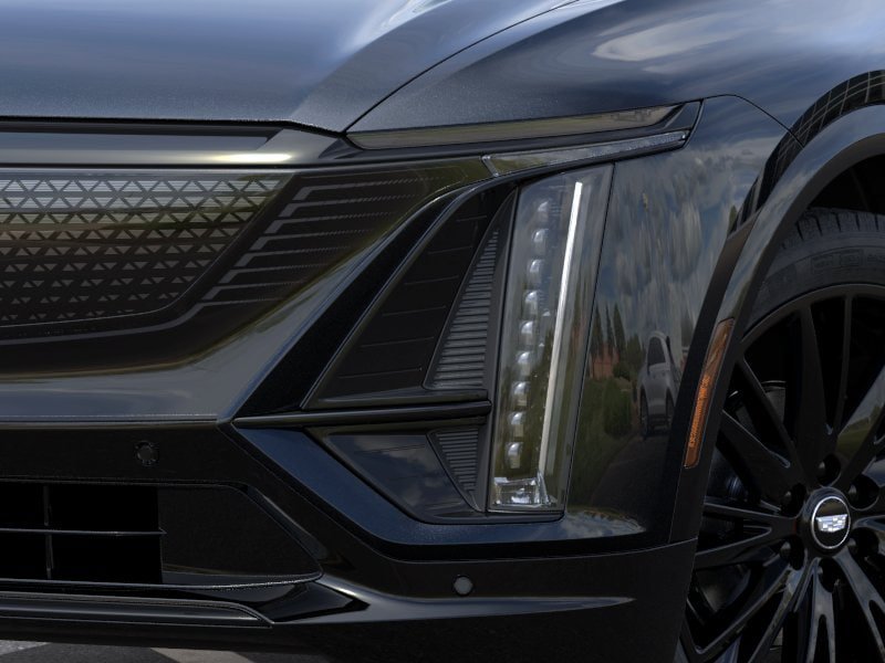 New 2027 Cadillac Lyriq Signature Sport RWD image 10