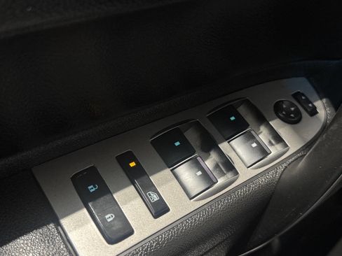 Used 2012 Chevrolet Silverado 2500 LT w/ Interior Plus Package image 28