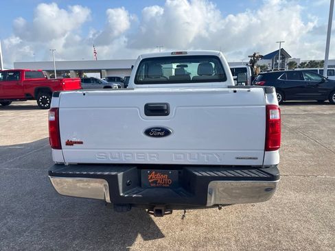 Used 2016 Ford F250 XL w/ Power Equipment Group RWD image 6