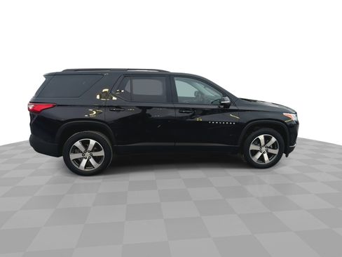Used 2019 Chevrolet Traverse LT w/ LT Premium Package image 9