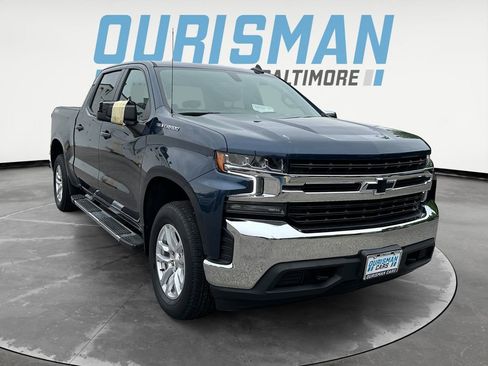 Used 2022 Chevrolet Silverado 1500 LT AWD/4WD image 1