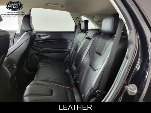 Used 2022 Ford Edge Titanium AWD/4WD image 15