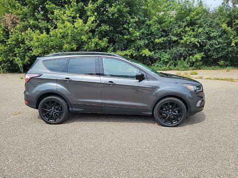 Used 2018 Ford Escape SEL w/ Ford Safe & Smart Package FWD image 10