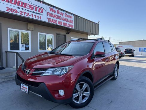 Used 2015 Toyota RAV4 XLE FWD image 7