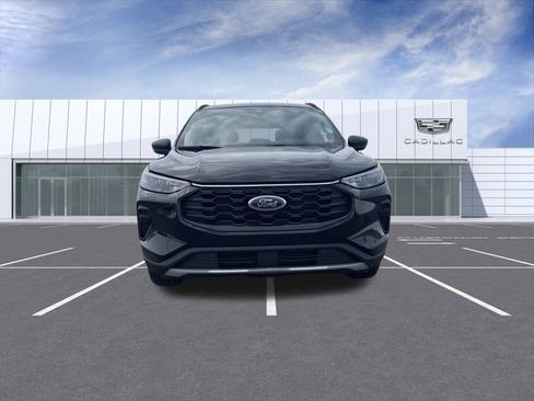 Used 2025 Ford Escape ST-Line image 3