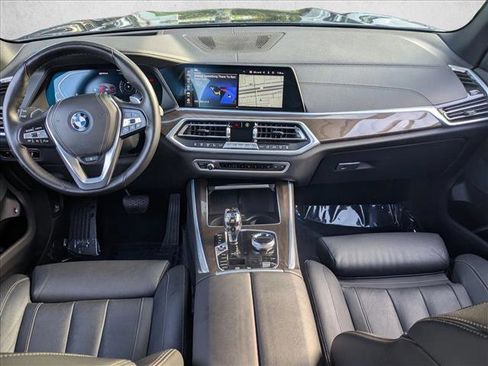 Used 2022 BMW X5 xDrive45e w/ Executive Package AWD/4WD image 18