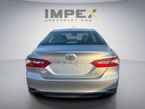 Used 2020 Toyota Camry LE FWD image 4