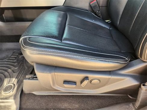 Used 2019 Ford F150 Lariat image 17